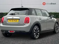 Usado Mini Cooper Exclusive 136 CV (100 kW) 2020 Gris Utilitario