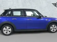 Used Mini Cooper Classic 134 HP (98 kW) 2019 Blue Hatchback