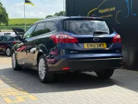 Usado Ford Focus Titanium X 115 HP (84 kW) 2012 Azul Carrinha