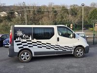 Used Vauxhall Vivaro 115 HP (84 kW) 2014 White MPV