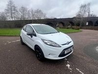 Used Ford Fiesta 82 HP (60 kW) 2011 White Hatchback