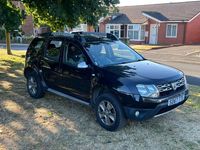Usado Dacia Duster Lauréate 125 HP (91 kW) 2017 Preto SUV