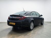Second-hand Vauxhall Insignia 140 CP (102 kW) 2013 Negru Hatchback