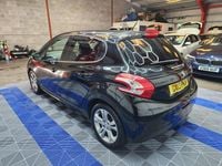 Used Peugeot 208 Allure 82 HP (60 kW) 2013 Black Hatchback