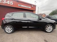Used Ford Fiesta Zetec 70 HP (51 kW) 2017 Black Hatchback