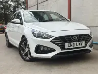 Used Hyundai i30 SE 2021 White Estate