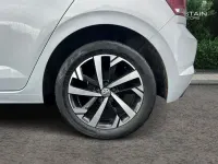 Begagnad VW Polo Beats 80 HK (58 kW) 2020 Silver Halvkombi