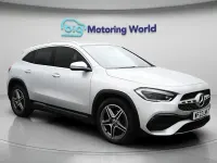 Usado Mercedes GLA250 Premium Plus 259 HP (190 kW) 2022 Prateado SUV