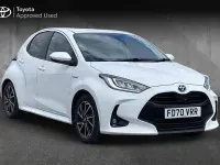 Used Toyota Yaris Design 114 HP (83 kW) 2020 Pure white Hatchback