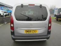 Begagnad Peugeot Rifter GT-line 2019 Grå Minibuss