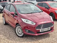 Używany Ford Fiesta Titanium 2014 Czerwony Hatchback