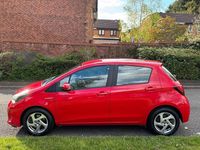 Used Toyota Yaris Hybrid 2015 Red Hatchback
