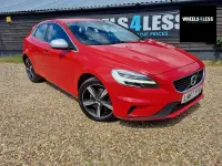 Used Volvo V40 R-Design 120 HP (88 kW) 2017 Red Hatchback