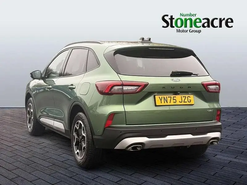 Begagnad Ford Kuga Active 239 HK (175 kW) 2025 Grön SUV