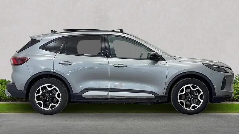 Begagnad Ford Kuga Active 243 HK (178 kW) 2025 Silver SUV