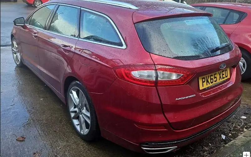 Begagnad Ford Mondeo Active 179 HK (131 kW) 2016 Röd Kombi