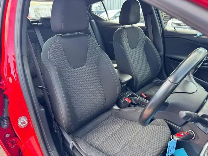Second-hand Vauxhall Astra SRi 150 CP (110 kW) 2016 Roșu Hatchback