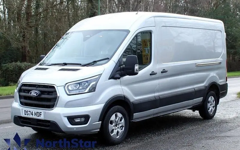 Usado Ford Transit Limited 165 HP (121 kW) 2024 Prateado Van