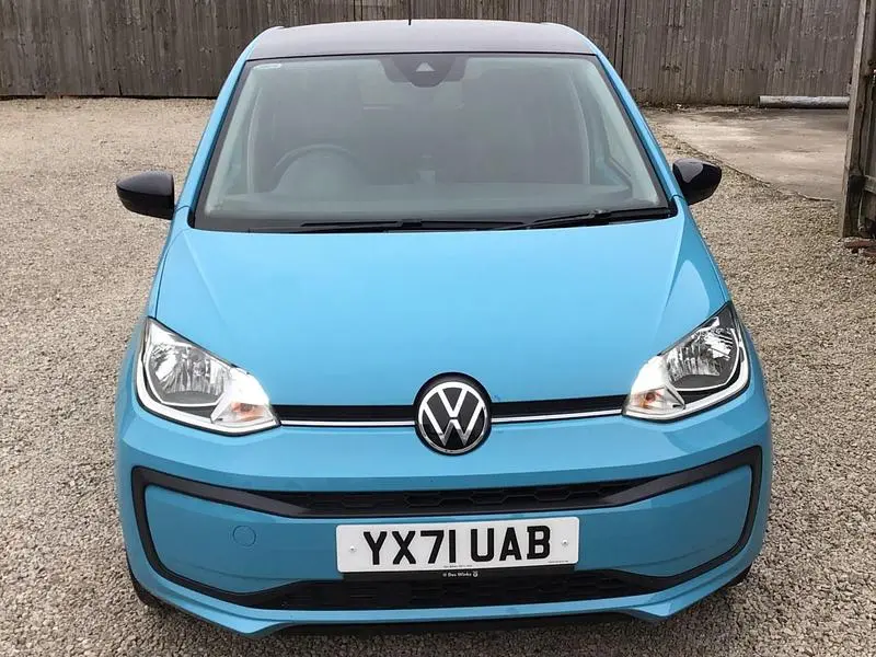 Usado VW up! Black Edition 65 HP (47 kW) 2021 Azul Citadino