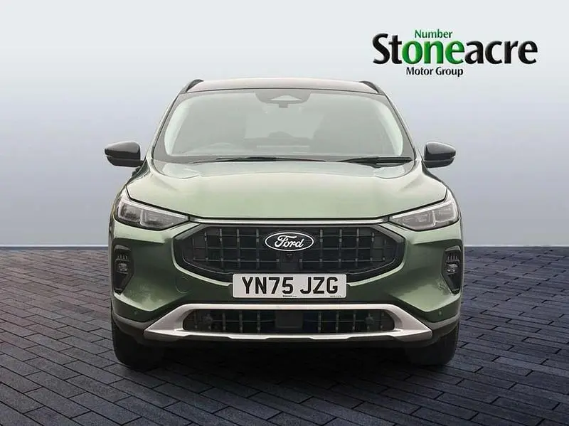 Begagnad Ford Kuga Active 239 HK (175 kW) 2025 Grön SUV