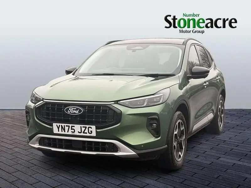 Begagnad Ford Kuga Active 239 HK (175 kW) 2025 Grön SUV