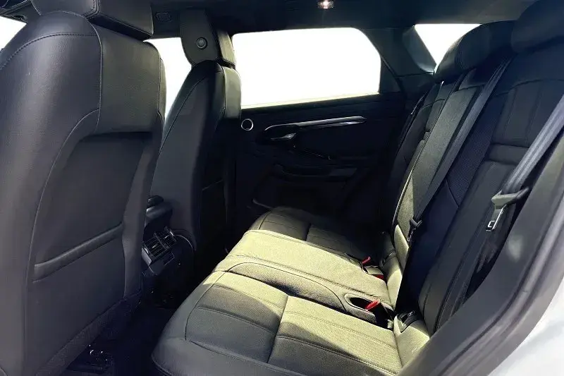 Begagnad Land Rover Range Rover evoque 2023 Vit SUV
