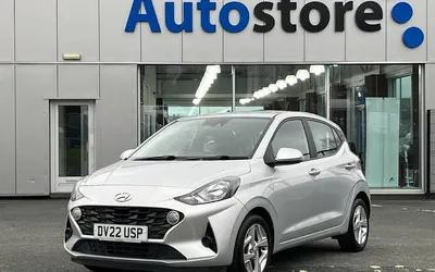 Usado Hyundai i10 SE 67 HP (49 kW) 2022 Prateado Citadino