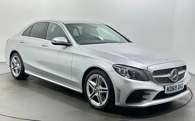 Usado Mercedes C300 AMG line 258 HP (189 kW) 2020 Prateado Sedan