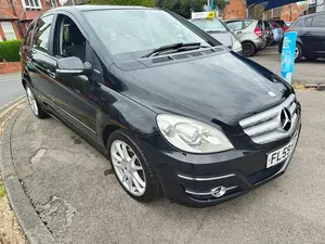 Begagnad Mercedes B160