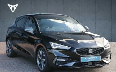 Używany Seat Leon FR Sport 150 KM (110 kW) 2023 Czarny Hatchback