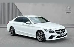 Begagnad Mercedes C200