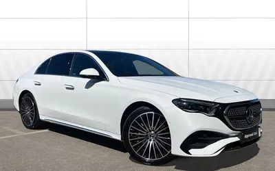 Usado Mercedes E300 AMG Line Premium Plus 313 HP (230 kW) 2024 Branco Sedan
