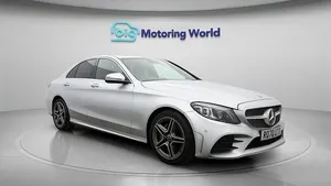 Begagnad Mercedes C200