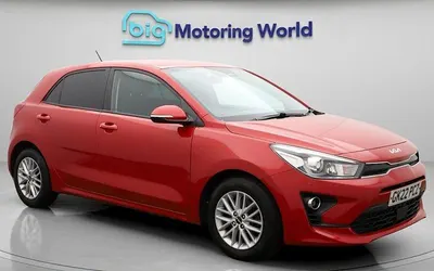 Usado Kia Rio 101 HP (74 kW) 2022 Vermelho Citadino