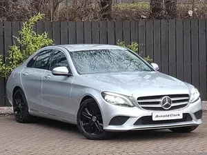 Begagnad Mercedes C200