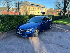 Begagnad Mercedes C200
