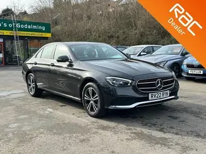 Begagnad Mercedes E200