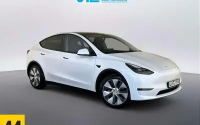 Usado Tesla Model Y Long Range AWD 286 kW (389 HP) 2025 SUV