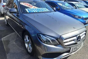Begagnad Mercedes E220