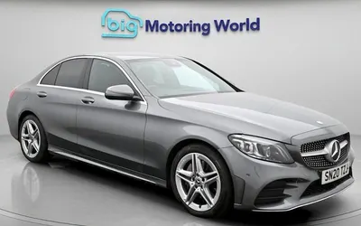 Usado Mercedes C300 AMG line 245 HP (180 kW) 2019 Cinzento Sedan