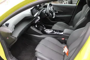 Second-hand Peugeot e-208