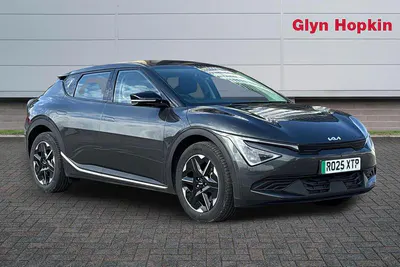 Usado Kia EV6 125 kW (170 HP) 2024 Cinzento SUV