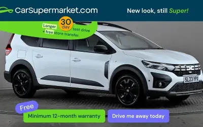 Usado Dacia Jogger Extreme 110 CV (80 kW) 2023 Blanco Monovolumen