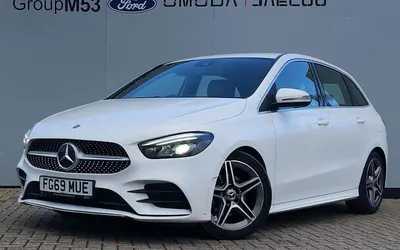 Usado Mercedes B200 AMG line 163 CV (119 kW) 2019 Blanco Monovolumen