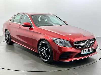 Usado Mercedes C300 AMG Line Premium 258 HP (189 kW) 2018 Vermelho Sedan