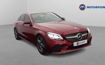 Käytetty Mercedes C300 AMG Line Premium 258 HP (189 kW) 2019 Punainen Sedan
