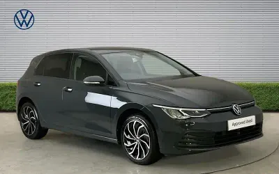 Używany VW Golf VIII Life 110 KM (80 kW) 2023 Hatchback