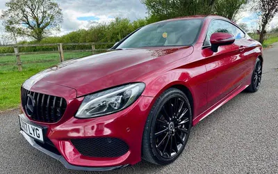 Käytetty Mercedes C300 AMG line 245 HP (180 kW) 2017 Punainen Coupe - kaksiovinen