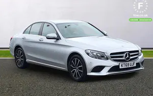 Begagnad Mercedes C200