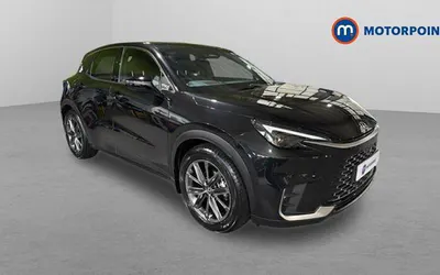 Usado Lexus LBX 136 CV (100 kW) 2025 Negro SUV